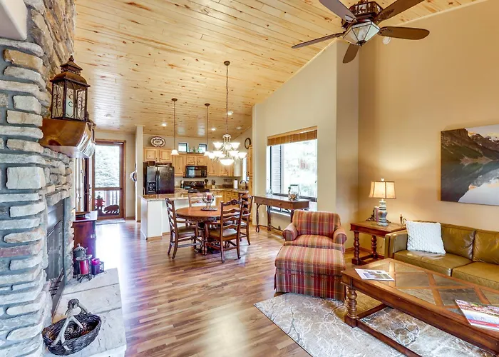 Holiday home 4 Miles To Lake: Retreat W/ 2 Decks! *