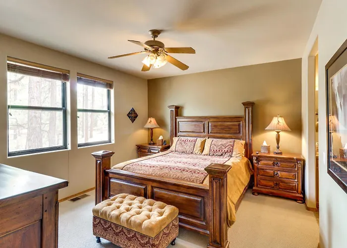 4 Miles To Lake: Retreat W/ 2 Decks! *