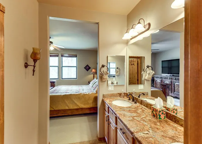 4 Miles To Lake: Retreat W/ 2 Decks! *